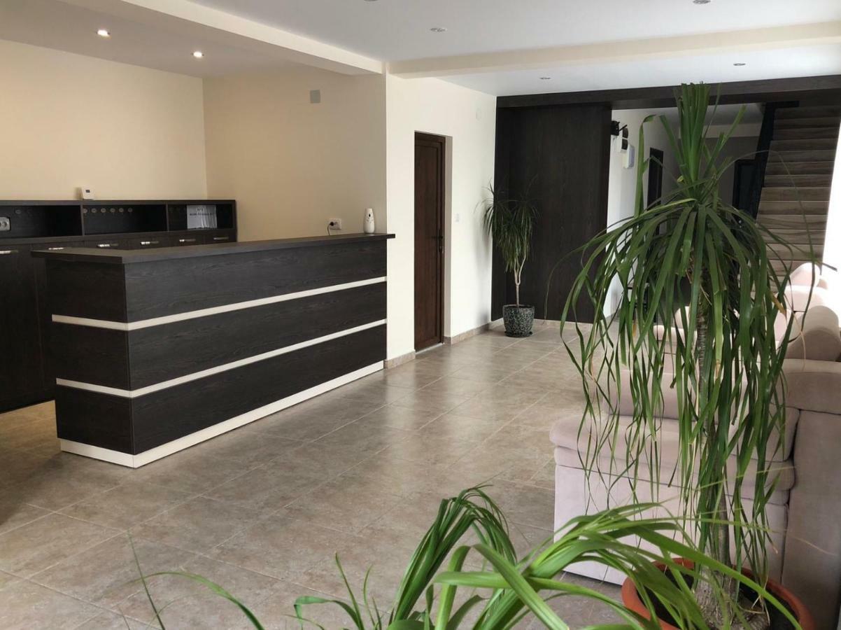 فندق Eden Blue كوستِنيست المظهر الخارجي الصورة