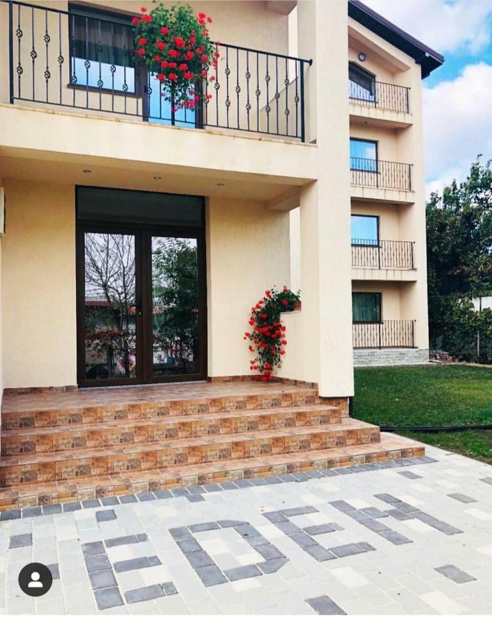 فندق Eden Blue كوستِنيست المظهر الخارجي الصورة